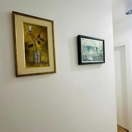 Charming Apartment Mari Znjan Apartment Split