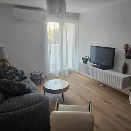Apartment Charming Apartment Mari Znjan Split